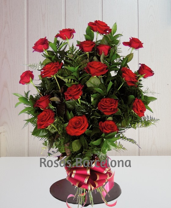 Ramo funerario 18 rosas rojas especial para Barcelona